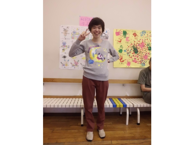 トレーナーとズボンを買いました！
全身コーデしてみたよ(v^ー°)-☆