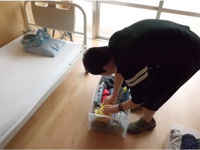 一生懸命片付けています。