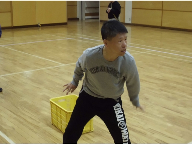 フライングディスクの練習です。みんな頑張ってます！！