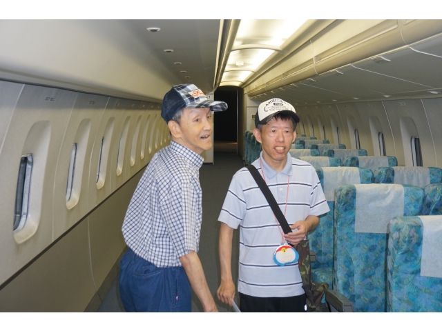 車輌の中はどうかな？