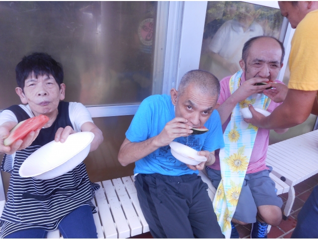 この時期のすいかは格別！うまい！