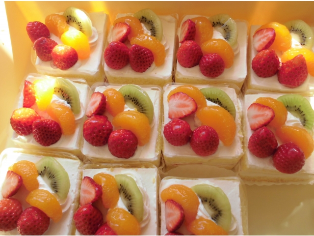 美味しそうなケーキが一杯
