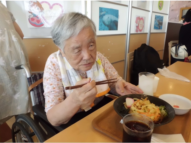 かき揚げうどん美味しいね