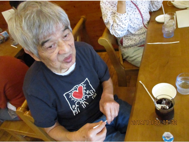 アイスコーヒーにしたよ　　　　　　(｀・ω・´)