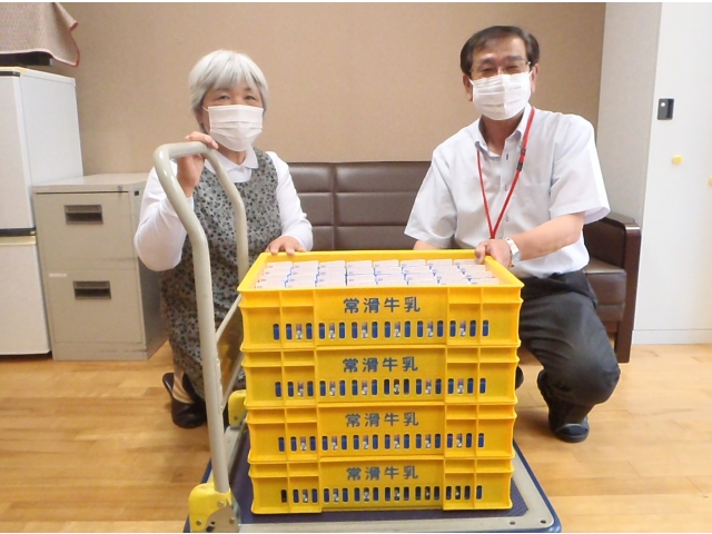 常滑牛乳合資会社様から。