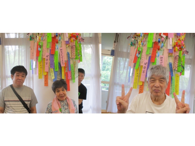 願い事と一緒にピース！
