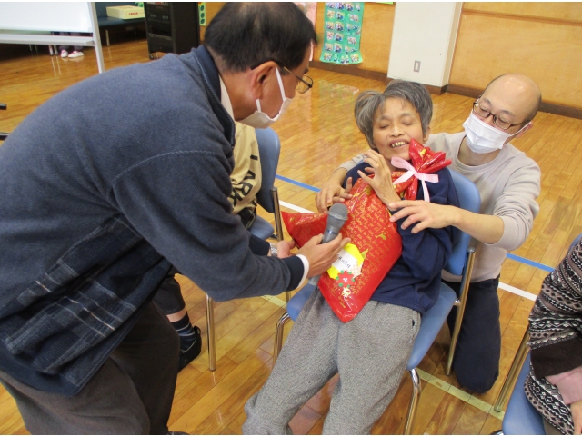 プレゼント、うれしいな♪