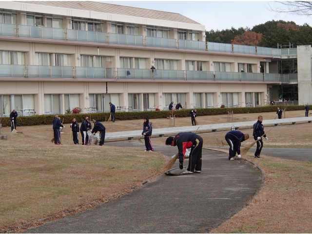 12月交流時の様子（手前が今井監督です）