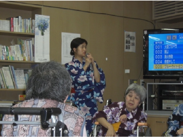 浴衣がとても似合いますね