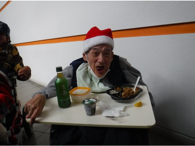 ほかほかの「からあげ弁当」