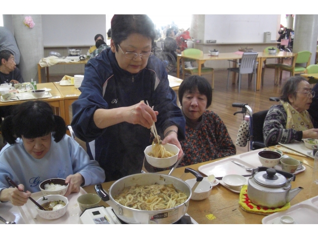 しめは、うどん！