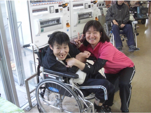 笑顔で送り出します