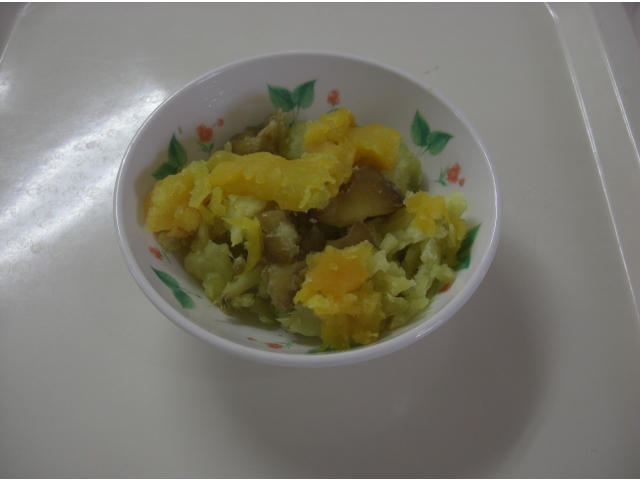 きざみ食の利用者様に提供した焼き芋です