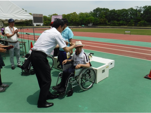 「表彰式」の様子です