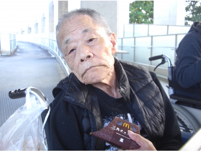 わしはチョコパイじゃ。