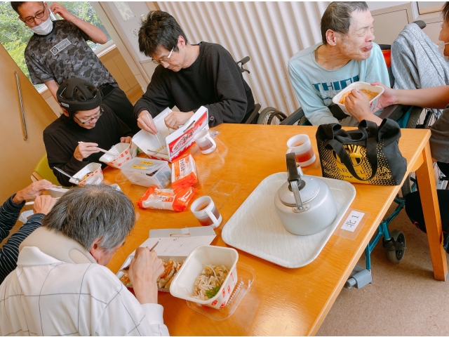 餃子の香りが部屋に充満してました