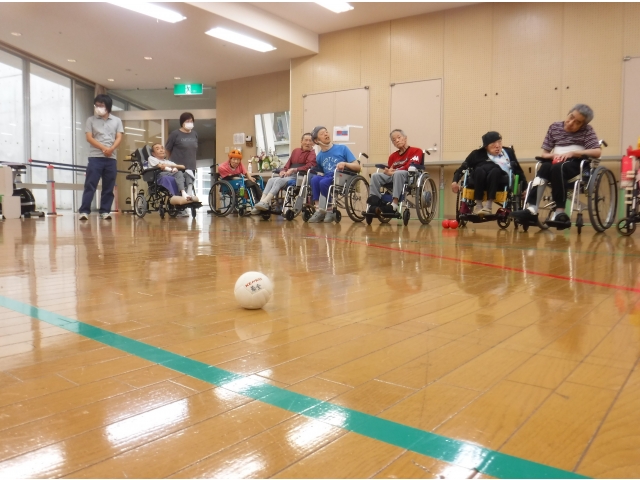 白玉に近い方に得点が入ります