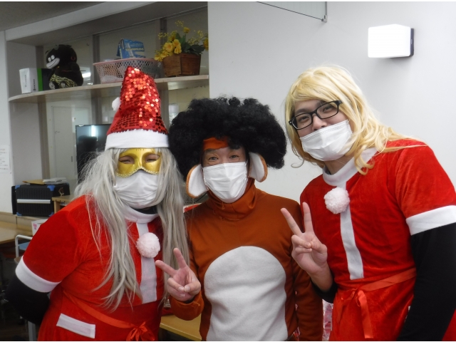 サンタさん？おさるさん？