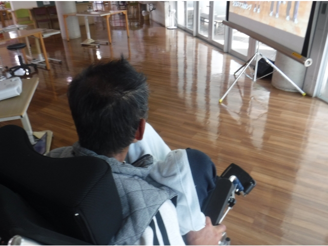 真剣に聴いていました