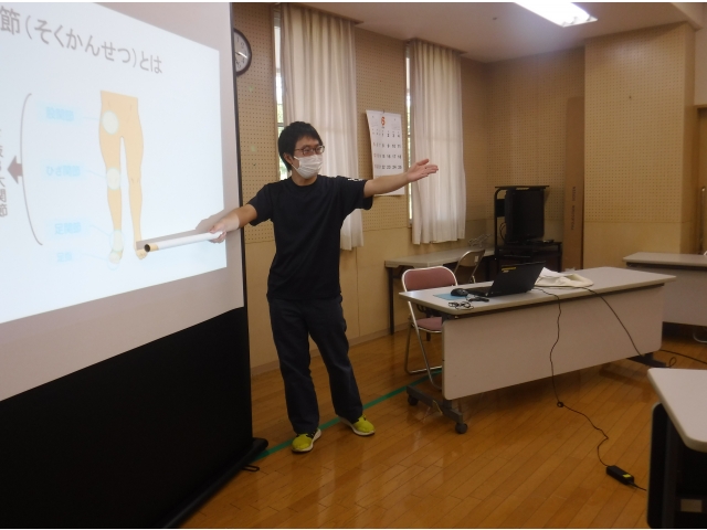 足関節の重要性についての説明。
