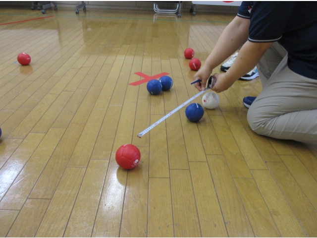 測定をして正しく採点をします。