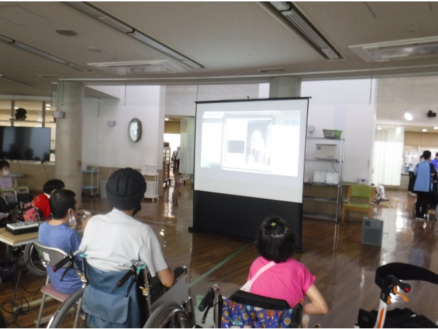 「となりのトトロ」を鑑賞しました。