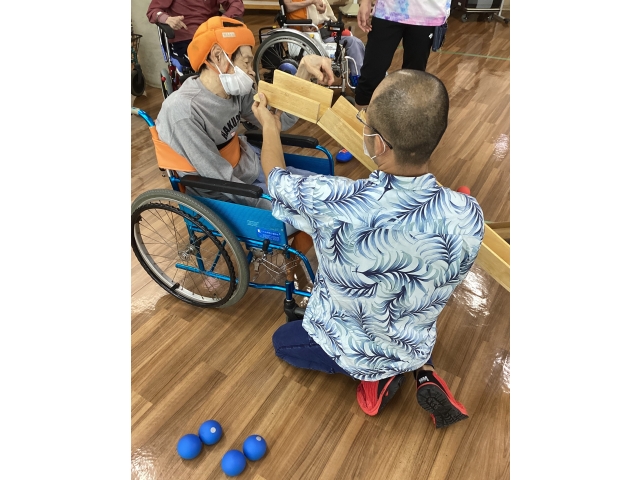 ランプを使用して転がします🥎