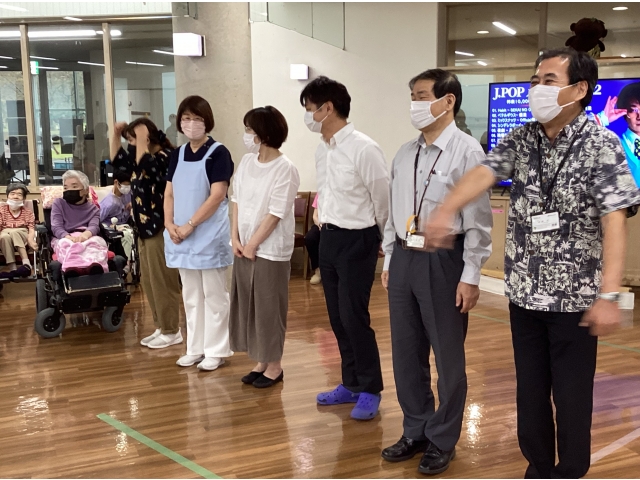 所長率いる役職者チーム
