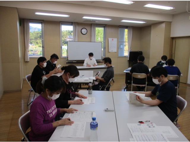 熱心な参加者たち