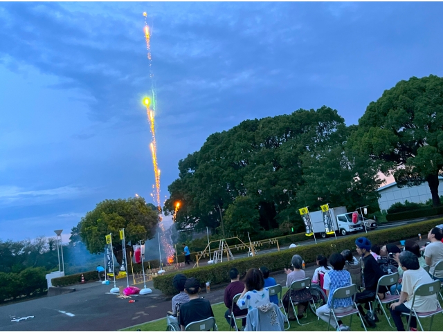 歓声が上がります。