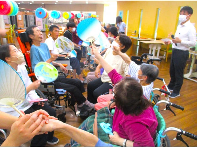 右手がしっかり伸びています！