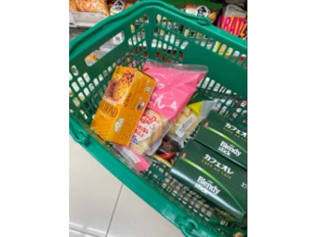 お菓子にたくさん買えました