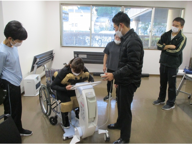 車いすから