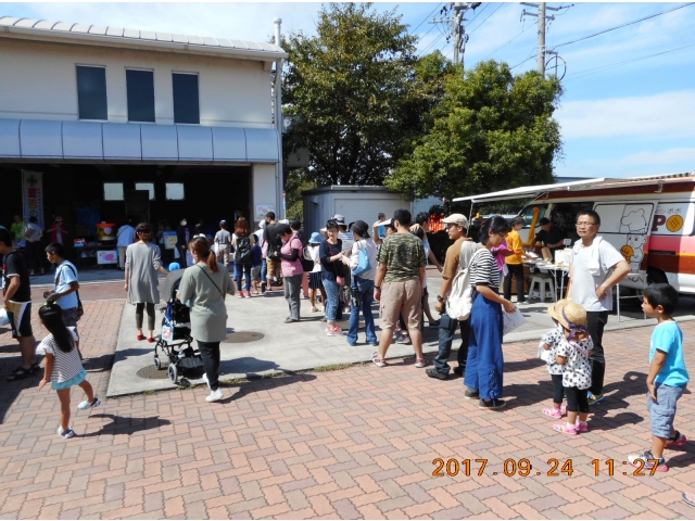 イベントコーナーはずっと行列でした