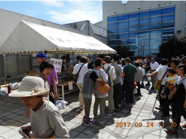 昭和建物管理さんによるやきそば