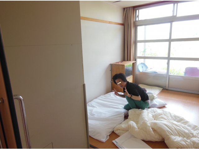 シーツ交換も頑張っています