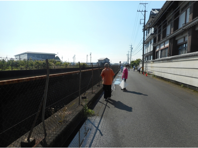 30分間歩き回りました。