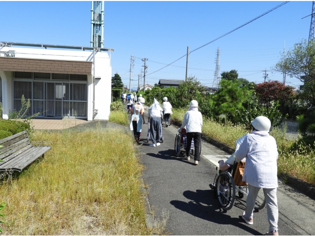 避難中も気持ち良い風が吹いていました