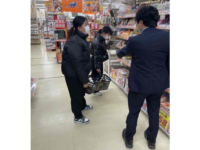 スーパーでお買い物