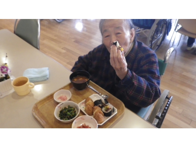 美味しそうに召し上がります。