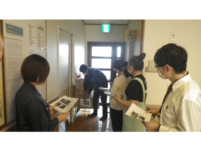 現地発信機と消火用散水栓の説明