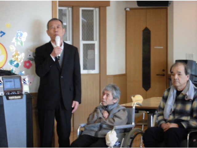 苑長の挨拶で節分会スタート!