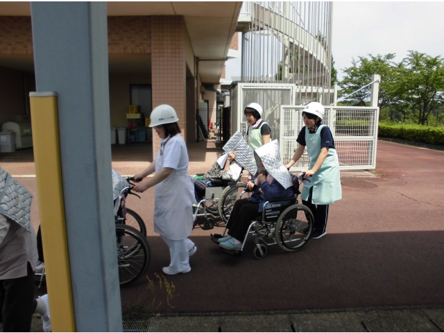 避難中