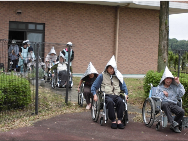 安全な場所へ避難しています。