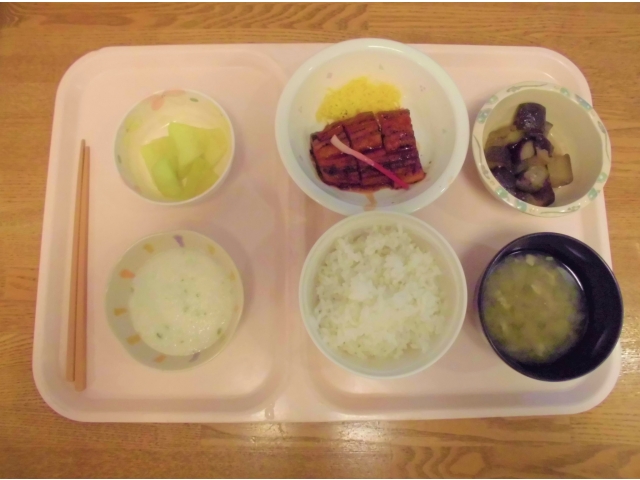 一口大食