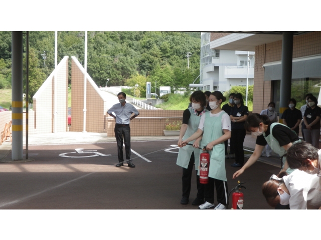 水消火器で実施