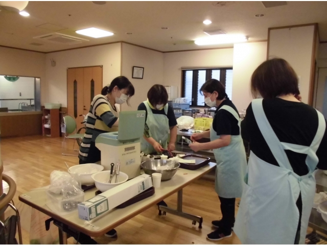 おかわり、少々お待ちください
