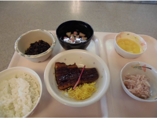 一口大食