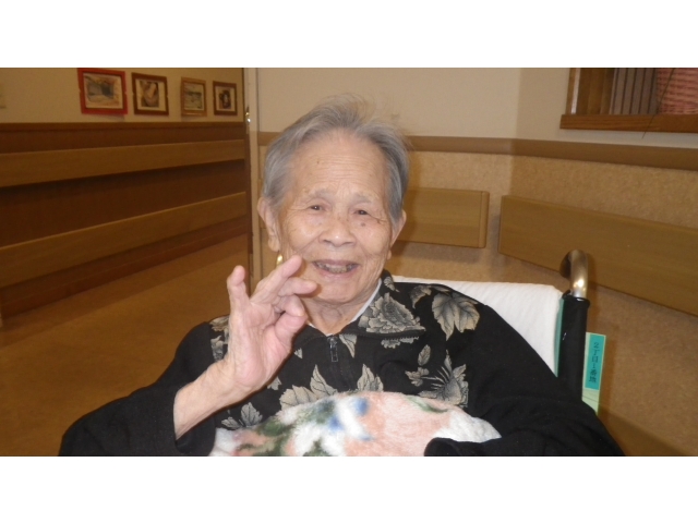 カット後は皆さん笑顔でした