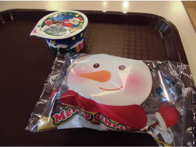 いちごのモンブラン、チョコムース